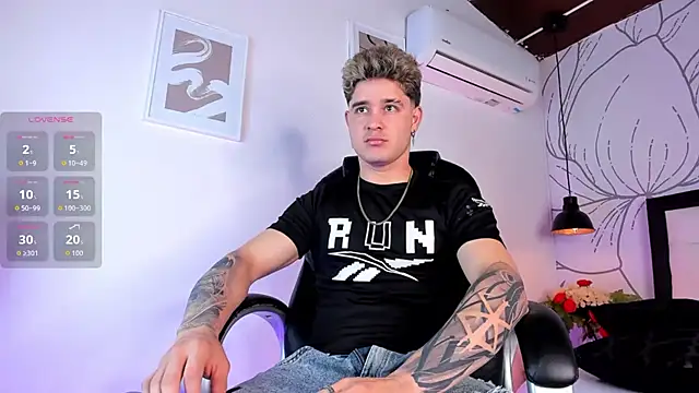 rayan linxx online show from June 5, 7:41 pm