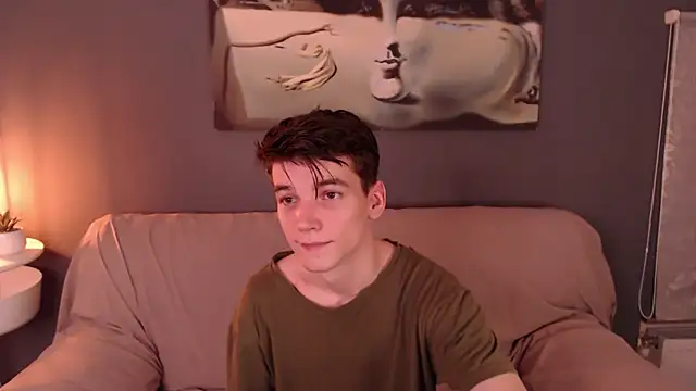A LF online show from July 27, 9:22 pm