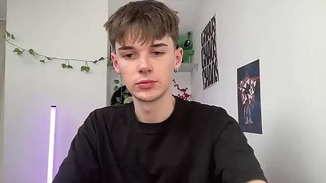 YourMilkyGuy online show from May 15, 2:14 pm