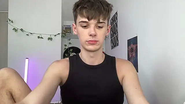 YourMilkyGuy online show from July 6, 12:35 pm