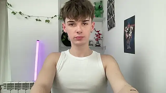 YourMilkyGuy online show from May 19, 12:00 pm