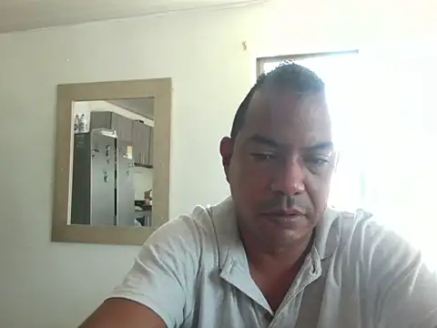 Quillero18 online show from July 28, 2:46 pm