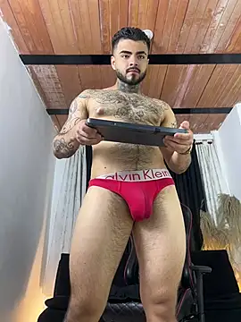 Benjii Carter1 online show from May 8, 3:07 am