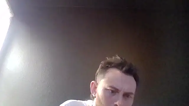 Tallhungandcloudy online show from May 11, 4:04 pm