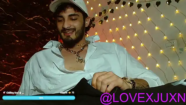 LovexJuxn8 online show from May 3, 4:59 am