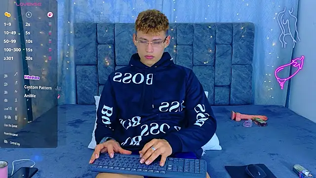 NicolasTorrez online show from May 6, 4:24 am