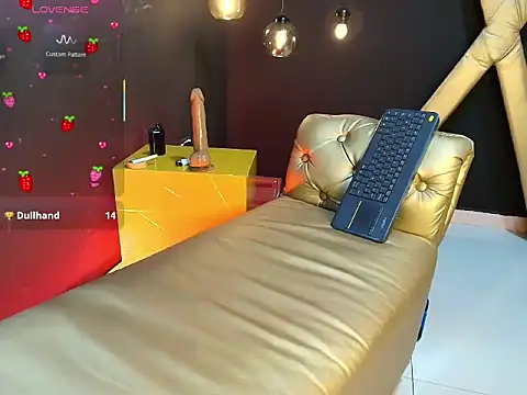 skinny jean  online show from June 7, 7:04 am