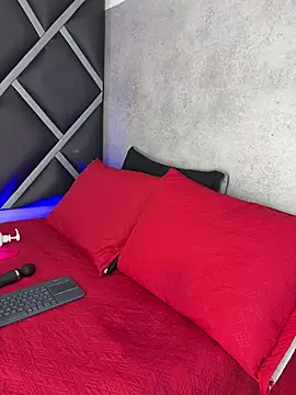 Lucian-greyy online show from July 18, 7:25 am
