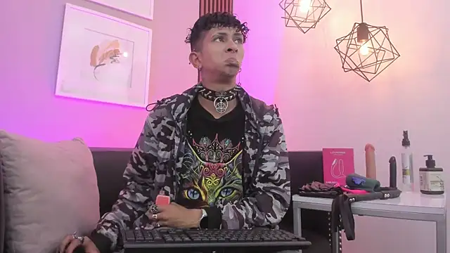 Maximoking26 online show from July 28, 12:34 pm
