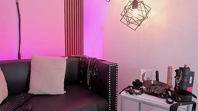 Maximoking26 online show from June 21, 3:45 am