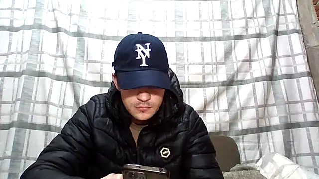 machodotado97 online show from May 19, 7:03 am