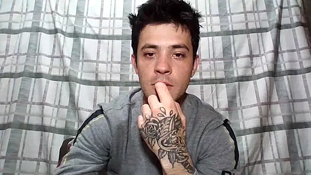 machodotado97 online show from May 15, 11:13 pm