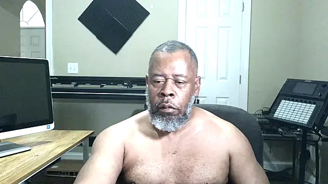 Cleozevo1961 online show from May 23, 12:54 pm