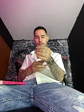 king of desire online show from July 6, 5:04 pm