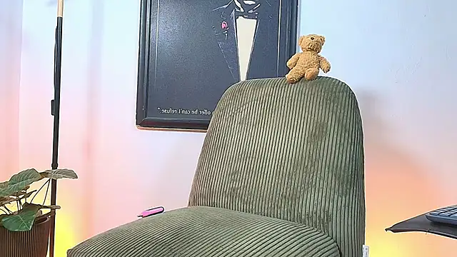 Eliassalvatore  online show from July 30, 1:32 pm