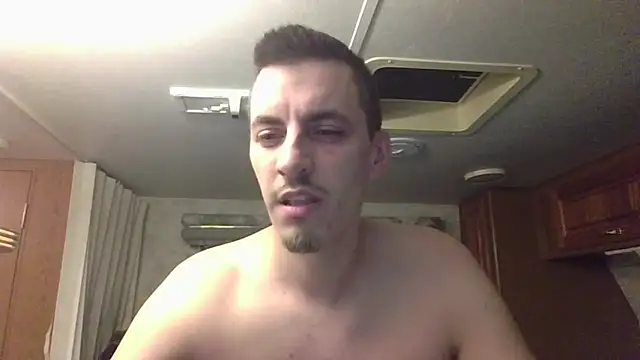luverrboyy online show from June 18, 2:35 am