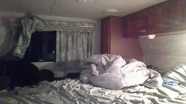 luverrboyy online show from June 10, 2:46 am