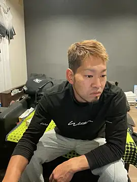ryuaaaaa online show from May 6, 4:18 pm