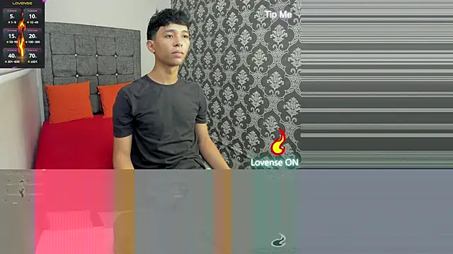 Little Twink19x online show from June 10, 7:47 pm