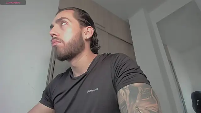 Axel  Blaze online show from June 19, 1:49 pm
