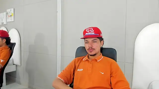Briian   online show from July 9, 7:17 pm