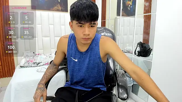 Thiago collinss online show from July 18, 10:37 pm