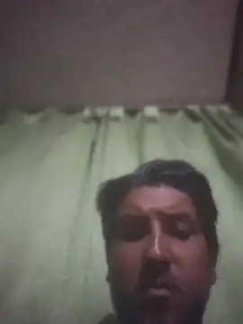 BRAD MATURE online show from May 7, 3:06 am