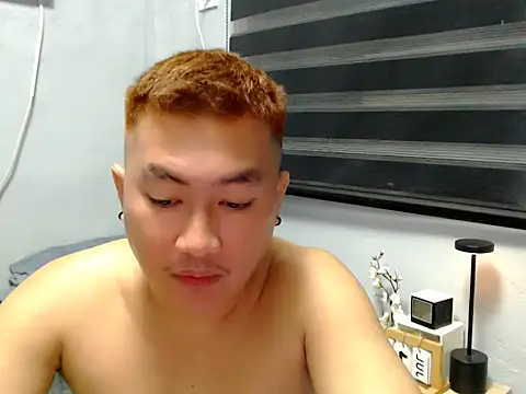 Bigdaddybear888 online show from July 16, 1:18 pm