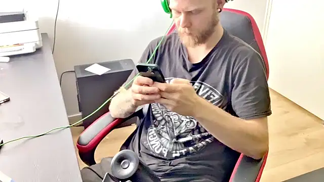 Bickboy95 online show from July 17, 3:07 pm