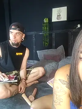 Rommen N Zoe online show from March 28, 10:32 pm