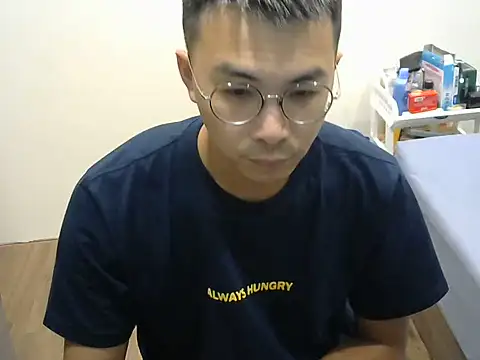 silverwolfwoof online show from May 20, 12:01 pm