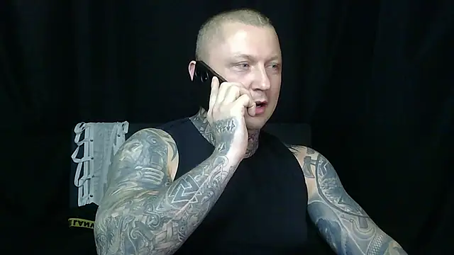 devilWithTats online show from May 12, 12:13 pm