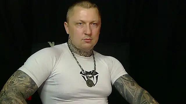 devilWithTats online show from June 9, 3:03 pm