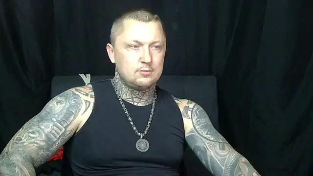 devilWithTats online show from June 14, 1:46 pm