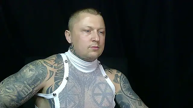 devilWithTats online show from April 30, 11:17 am