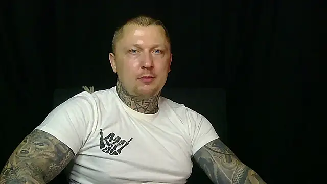 devilWithTats online show from June 13, 2:15 pm