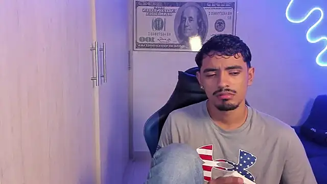 jossi12345j online show from April 25, 1:41 pm