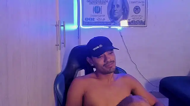 jossi12345j online show from May 11, 4:04 pm