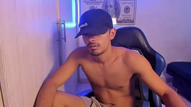 jossi12345j online show from May 14, 1:20 pm