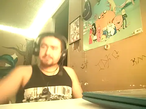 XSnowFlakeX15 online show from May 11, 5:53 am