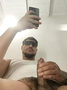 BadboyDirty1 online show from May 7, 9:15 pm