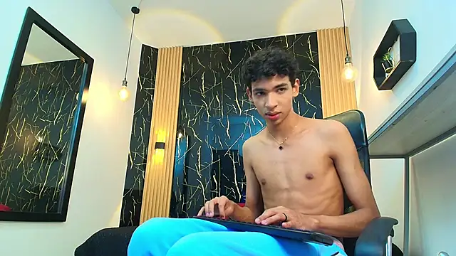 ValeriHot 1 online show from May 7, 3:06 am