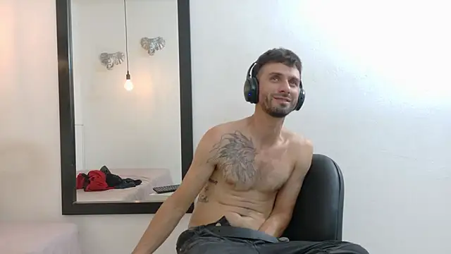 KingOfTemptation online show from July 1, 4:02 am