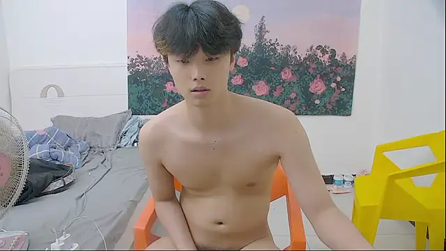 icecream-002 online show from May 28, 2:48 pm