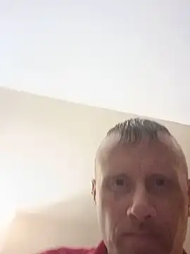 HandsomeDad698832 online show from May 29, 5:34 pm