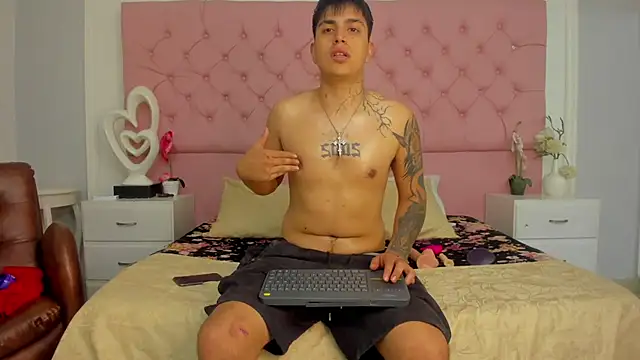 ThomasThundr online show from July 27, 6:48 pm