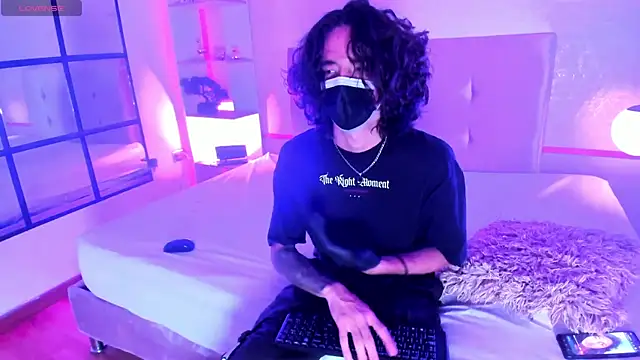 Skinny Mac online show from July 23, 2:36 pm