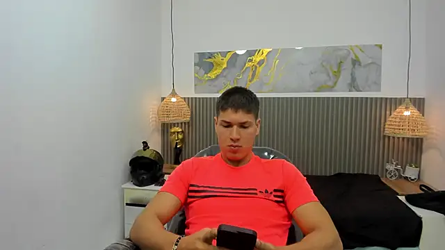 AlessandroFranco online show from May 11, 4:04 pm