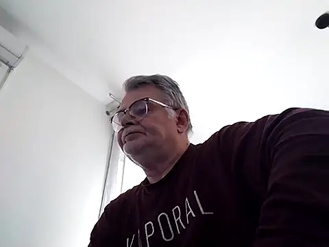 oura online show from May 11, 6:48 am