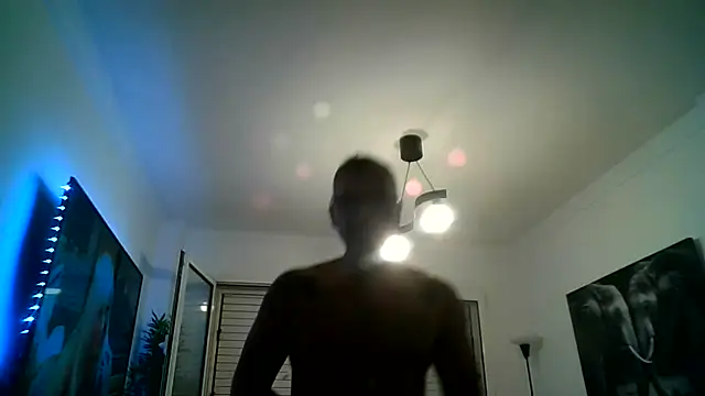yanick931 online show from August 4, 8:02 pm